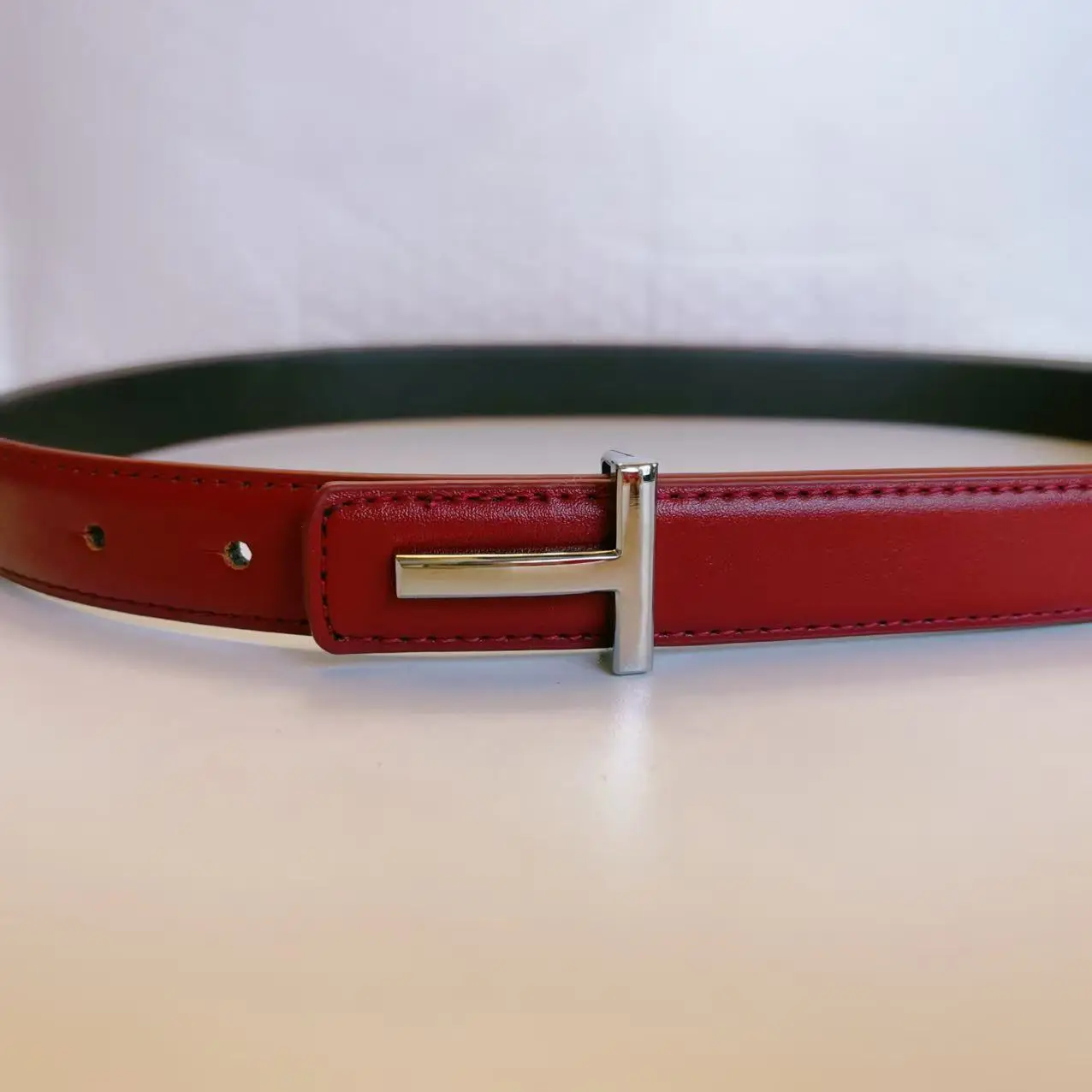 جديد حزام للنساء على الوجهين استخدام موضة البوب رسالة T حزام الجينز فستان اكسسوارات 2.5 سنتيمتر حزام عالي الجودة