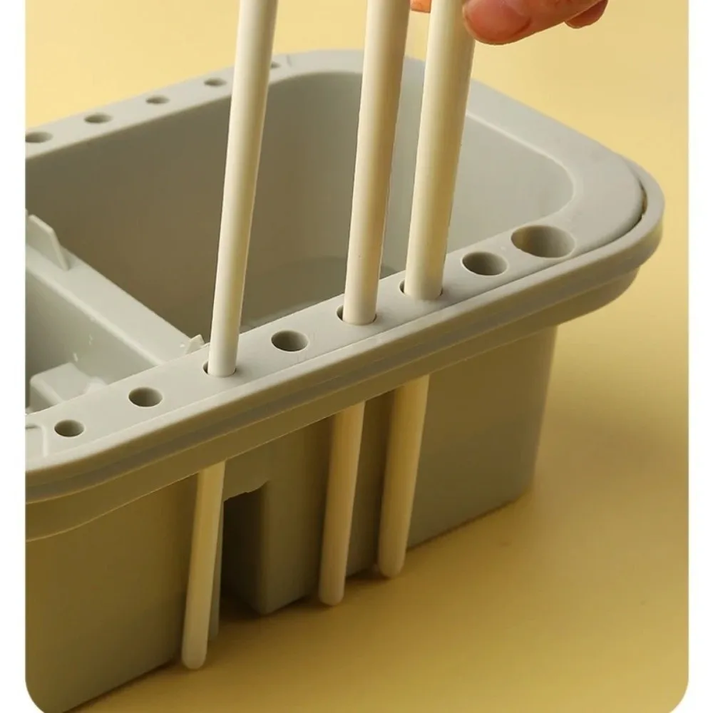 

Multifunctional Brush Washer Bucket Handheld Portable Paint Brush Washer Easy To Clean Professional Painting Brush Holder