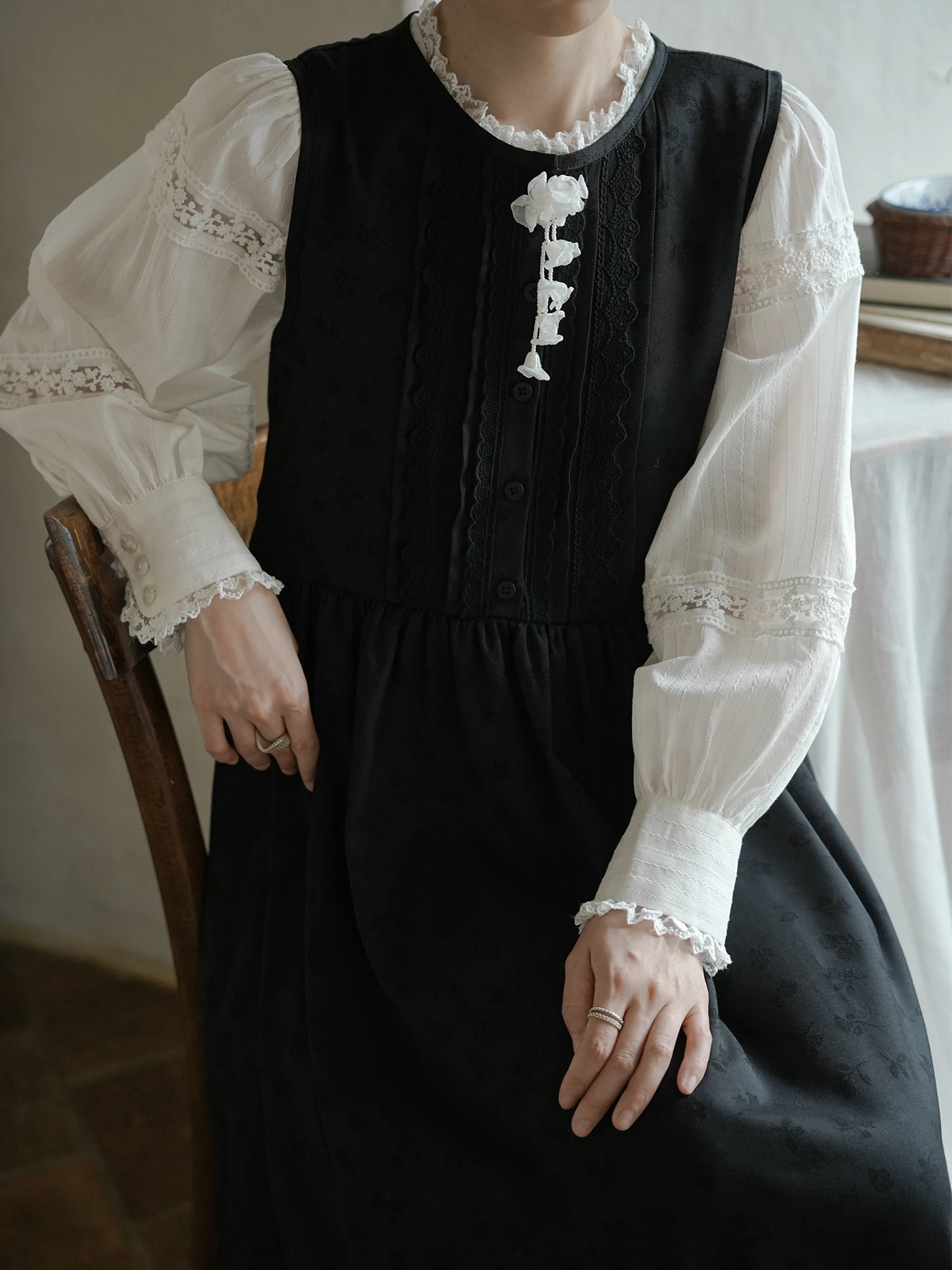 

Античный женский топ из белого кружева с цветочной вышивкой irt Cotton Long Sve round Ne с вырезом, модный топ в стиле ретро