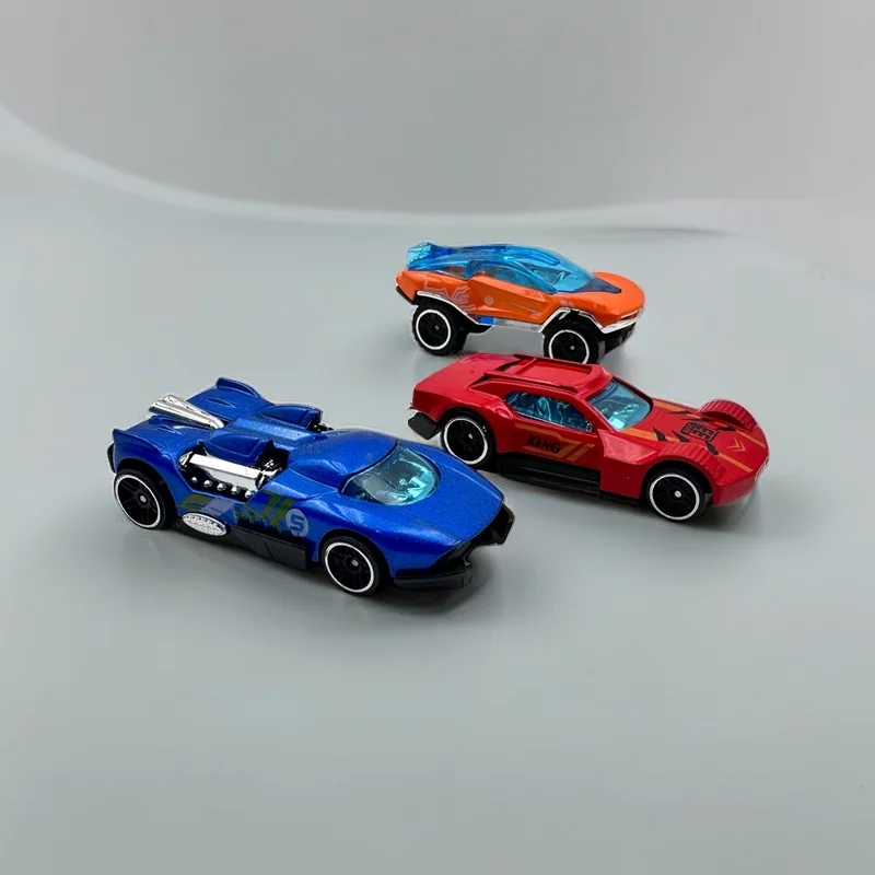 3pcs Random 7.5cm Simulation Model Children Alloy Car Sports Car Collection Toys