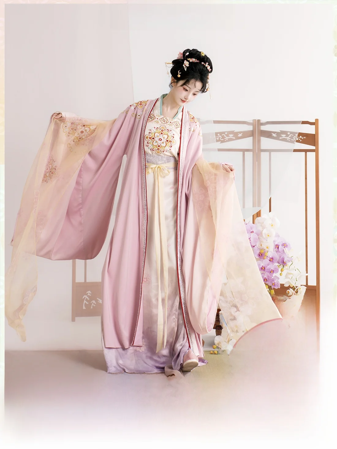 

New Original LiZhiTang【ZhaoRui】Song Dynas Hanfu Costume Set Heavy Embroidery National Sle V-ne Polyester Fiber