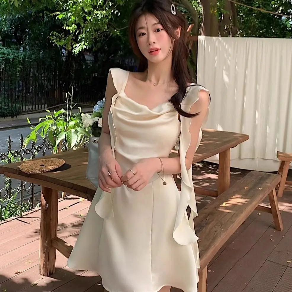 فستان بحمالات من الساتان بدرجة حرارة للنساء على شكل حرف A