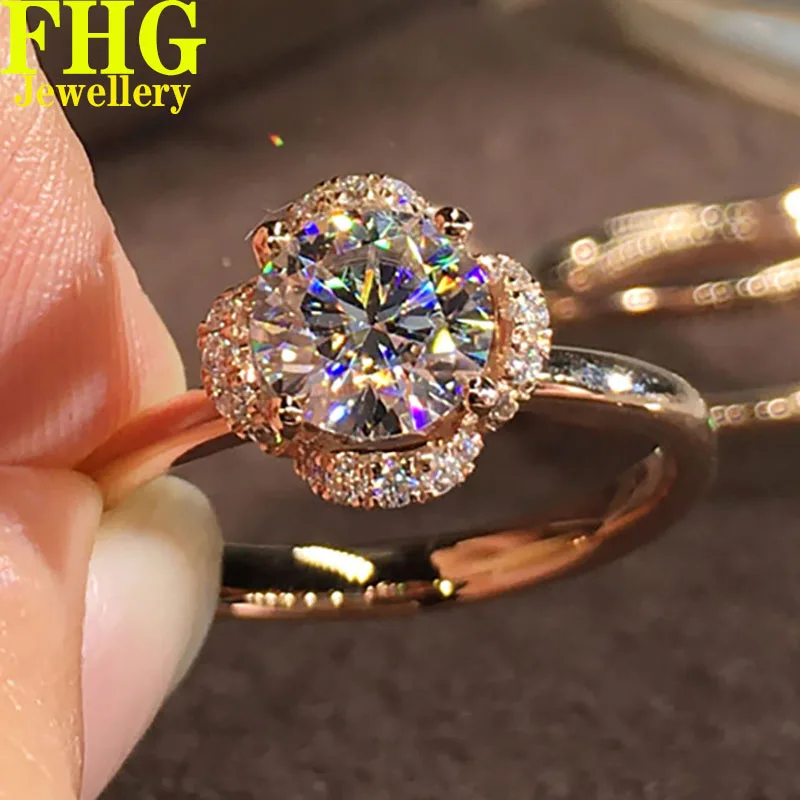 

Solid 18K Au750 Rose Gold Ring DVVS Moissanite Diamonds 1Carat Round shape Wedding Party Engagement Anniversary Ring