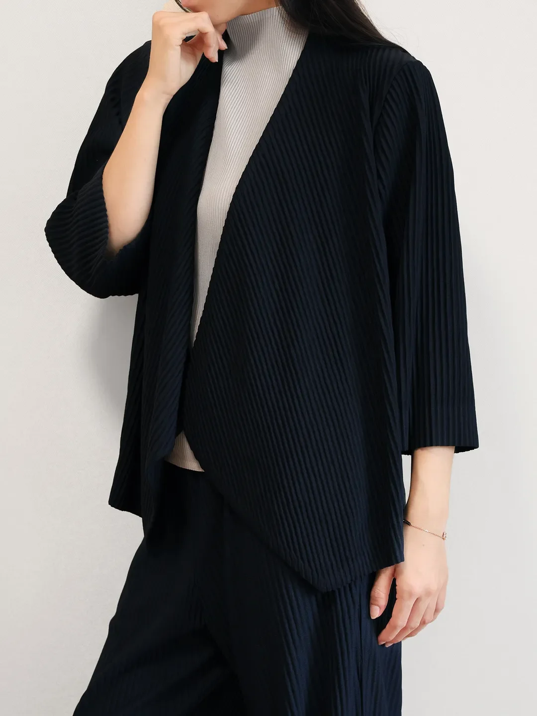 Fold Miyake Pleated Blazer Jacket Women Solid Open Front Short Sleeve 2026 Autumn Winter Cardigan Loose Pockets Cozy Minimal