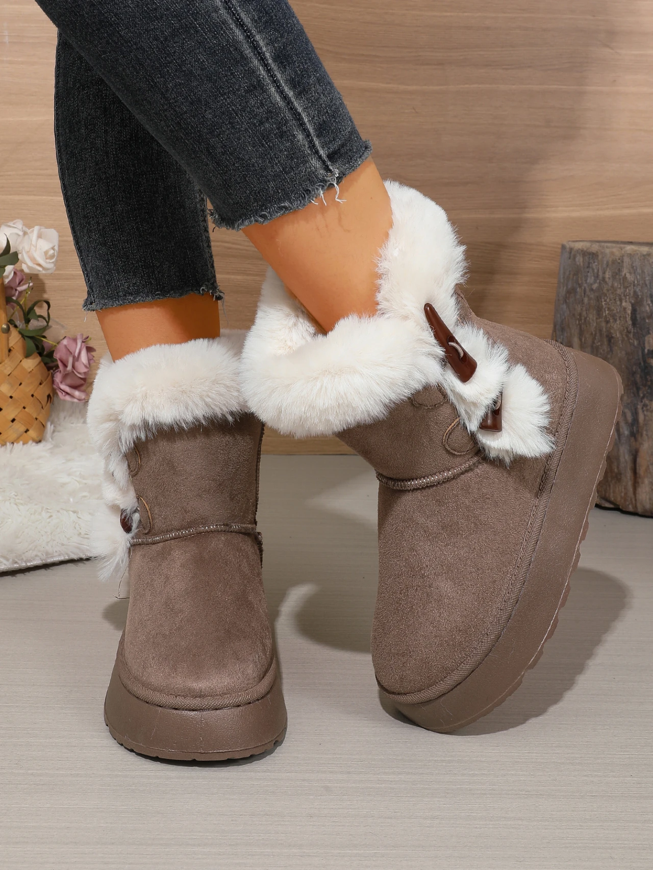 2026 Winter Neuer Stil Bequeme Modische Bestseller Runde Zehenkappe Elegante Lässige Schneestiefel Samt Dickbesohlte Damenstiefel – Detail 2