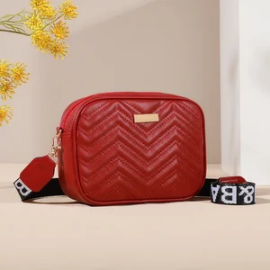 Omuzdan askili çanta kare Moderna düz renk çanta crossbody kılıf yastıklı fermuar detaylı, kadın cüzdan-klasik bir kombinasyon Kolyenin ilk 10 satışı-casus-no. 5