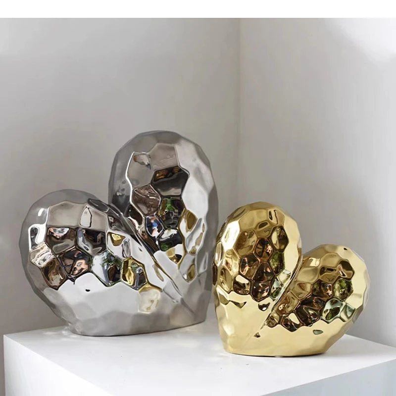 Gold Heart Shape Plated Ceramic Statue Crafts Ornaments Golden Irregularity Sculpture Home Decor Decorative Figurines