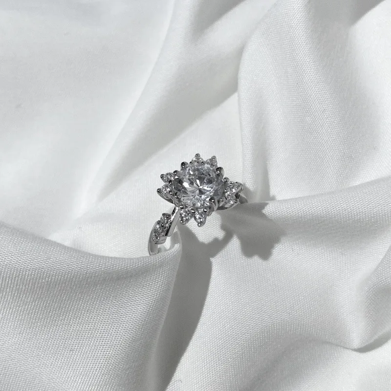 

BR 8mm Diamond-Set Moissanite Micro-Pavé Design Floral Ring, Icy Bloom Sweetness for Daily Gatherings, D VVS1 Moissanite Jewelry