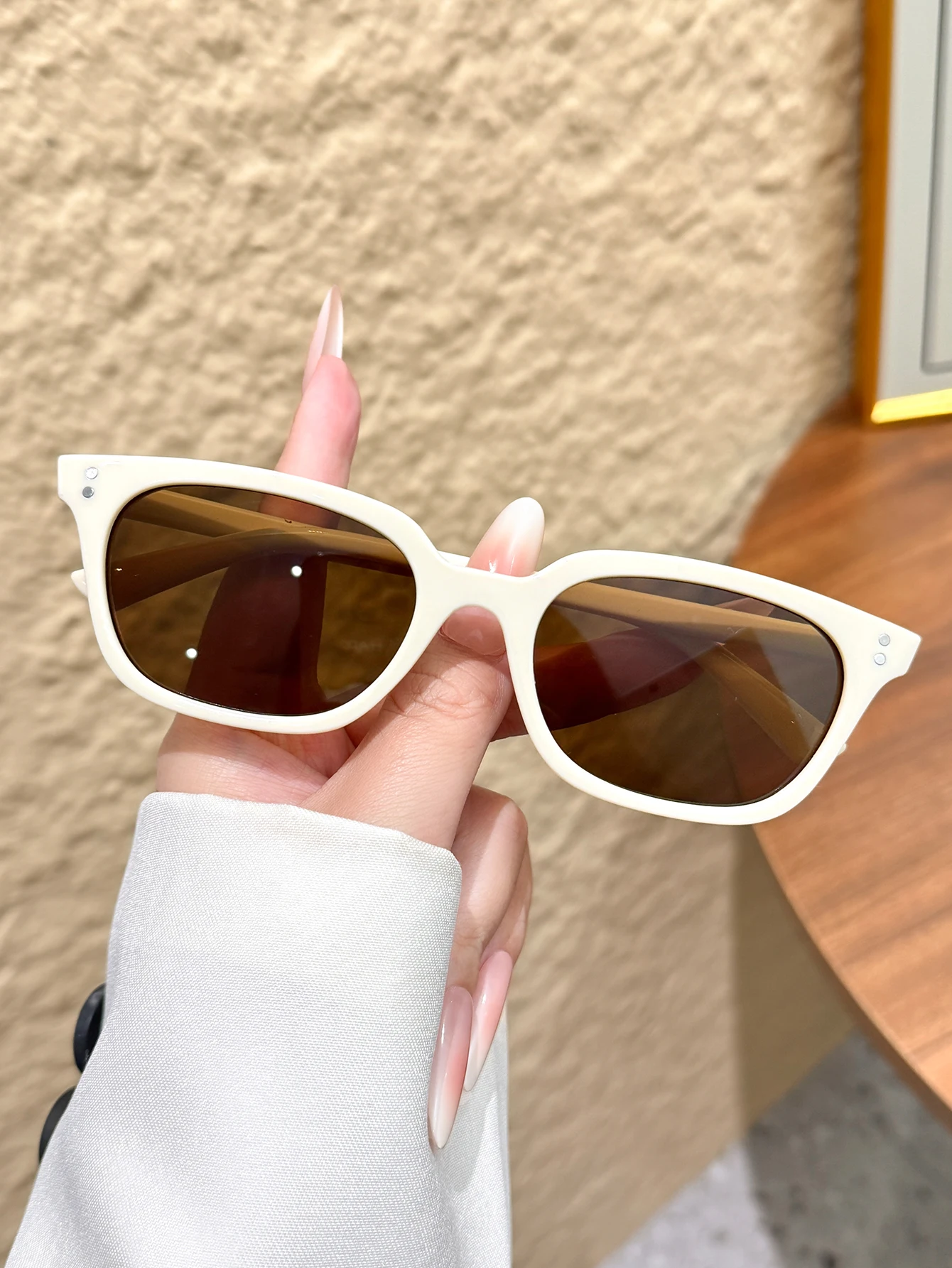 1 Stück modische Damen-Sonnenbrille mit Cat-Eye-Rahmen, lässiger, vielseitiger Modeartikel, geeignet für Outfits, Urlaub, Outdoor-Aktivitäten – Detail 5