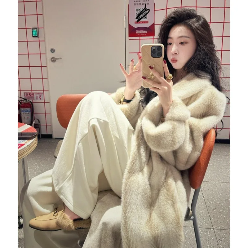 Un abrigo clásico de lujo de piel sintética de visón ecológico, abrigo para mujer, versión holgada, moda, elegancia Simple, nuevo terciopelo largo y grueso