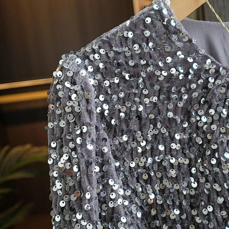 2025 Jesienno-zimowy wzór Ciężki cekinowy T-shirt z długim rękawem Dla kobiet Moda Okrągły dekolt Wszechstronny Temperament Casual Tops