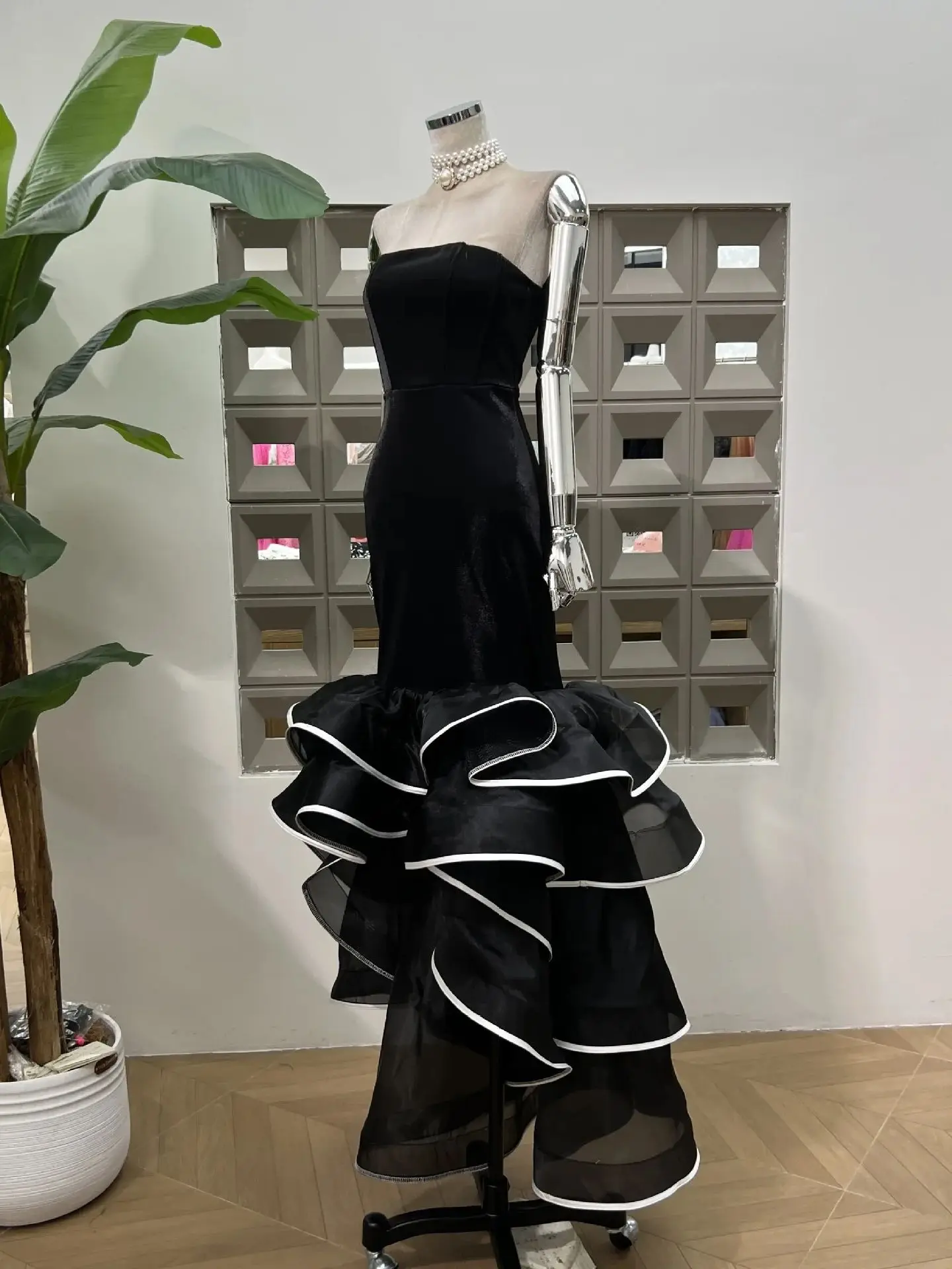 Sommer Neue Modische Schwarz Prom Kleider High Low Geraffte Organza Einzigartige Formale Party Kleid vestidos fiesta frauen Event Kleid