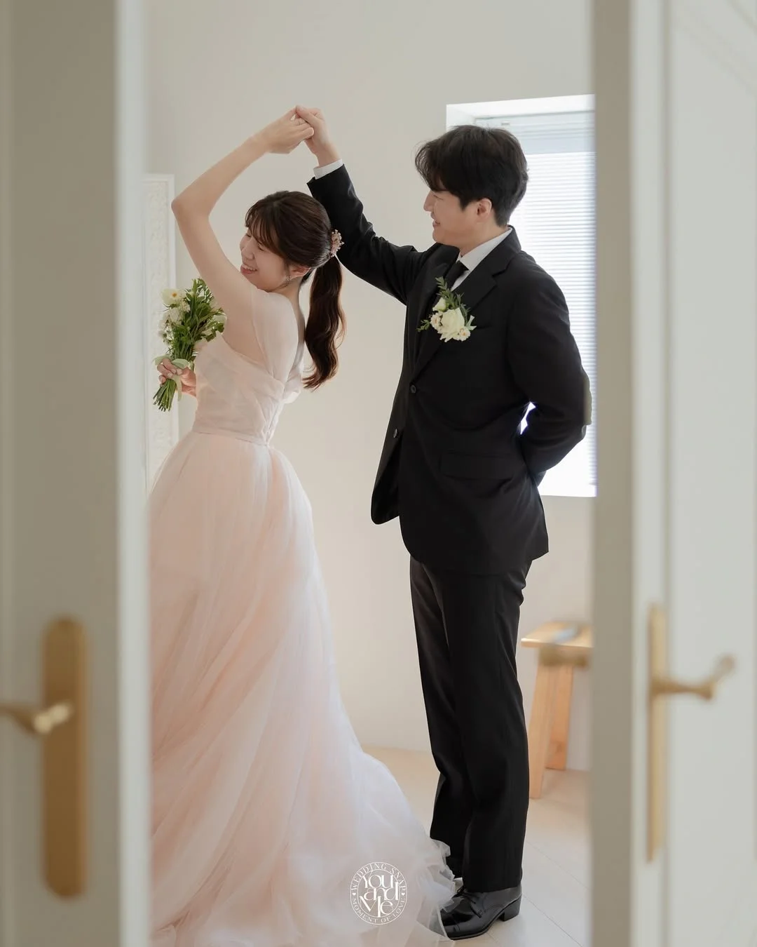 فستان زفاف MODX أنيق وردي اللحوم كوريا بدون أكتاف على شكل حرف a لحفلات الزفاف الكورية لالتقاط الصور بطول الأرض مخصص ثوب مسائي 2025