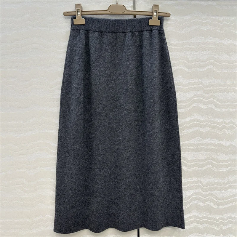 

Women's skirt New elastic knitted long skirt for autumn 2025 Cashmere blend women's half skirt High waist straight tube skirt
