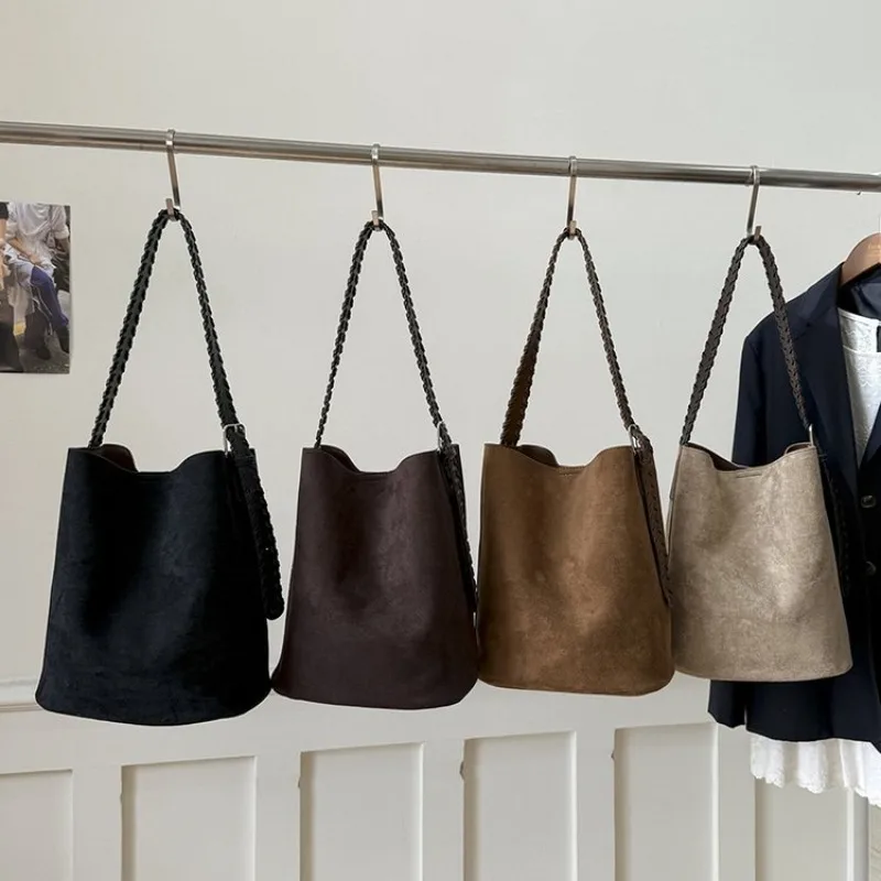 Mehrfarbige Wildleder-Schultertasche mit Verstellbarem Riemen, Lässiger Stil für Tägliches Einkaufen, Verabredungen, Pendeln und Kurzreisen – Detail 33