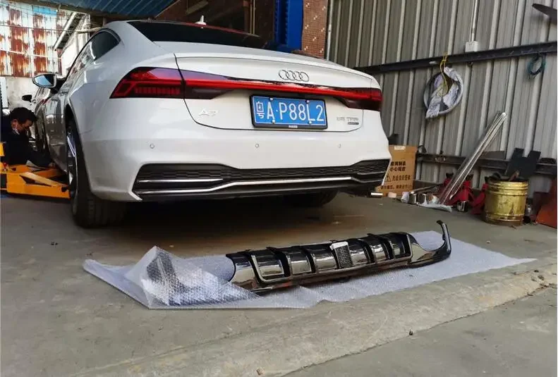 Rear Bumper Diffuser For Audi A7 S7 SLINE RS7 2019 2020 2021 2022 Trunk Door Lip Spoiler OEM Carbon Fiber (With LED Light )