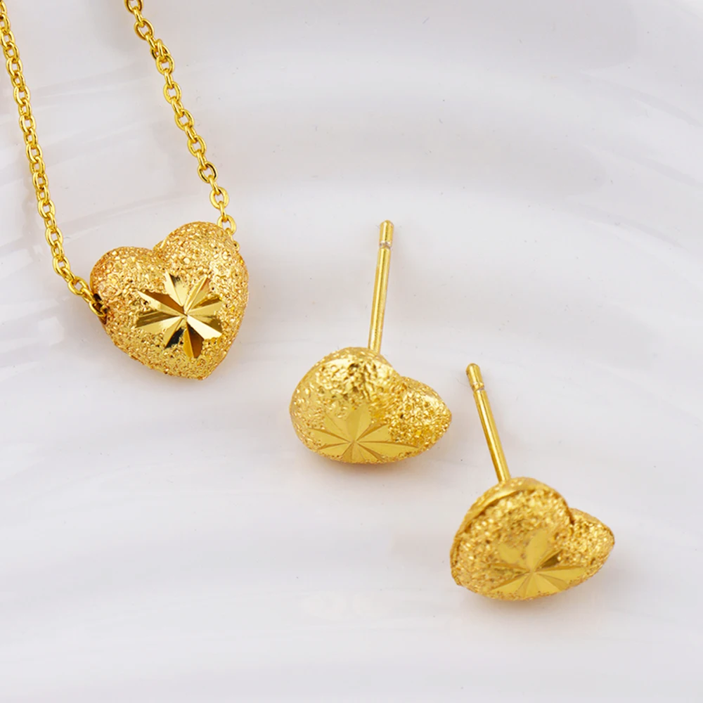 

Exquisite Gold Color Jewelry Set for Party Heart Stud Earrings and Pendant Chain America Bridal Jewelry Set for Engagement Party