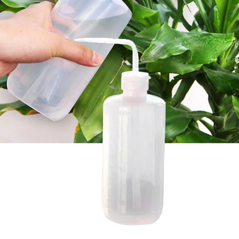 250/500ml Curved Spout Plastic Watering Can Squirt Squeeze Spray Bottle for Home Plants Watering Bottle Sauce Oil Dispenser