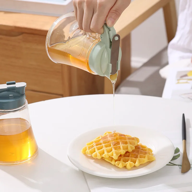 Squeeze Bottle Honey Jar Container Bee Drip Dispenser Kettle Storage Pot Stand Holder Juice Syrup Cup Kitchen Accessories 350ml