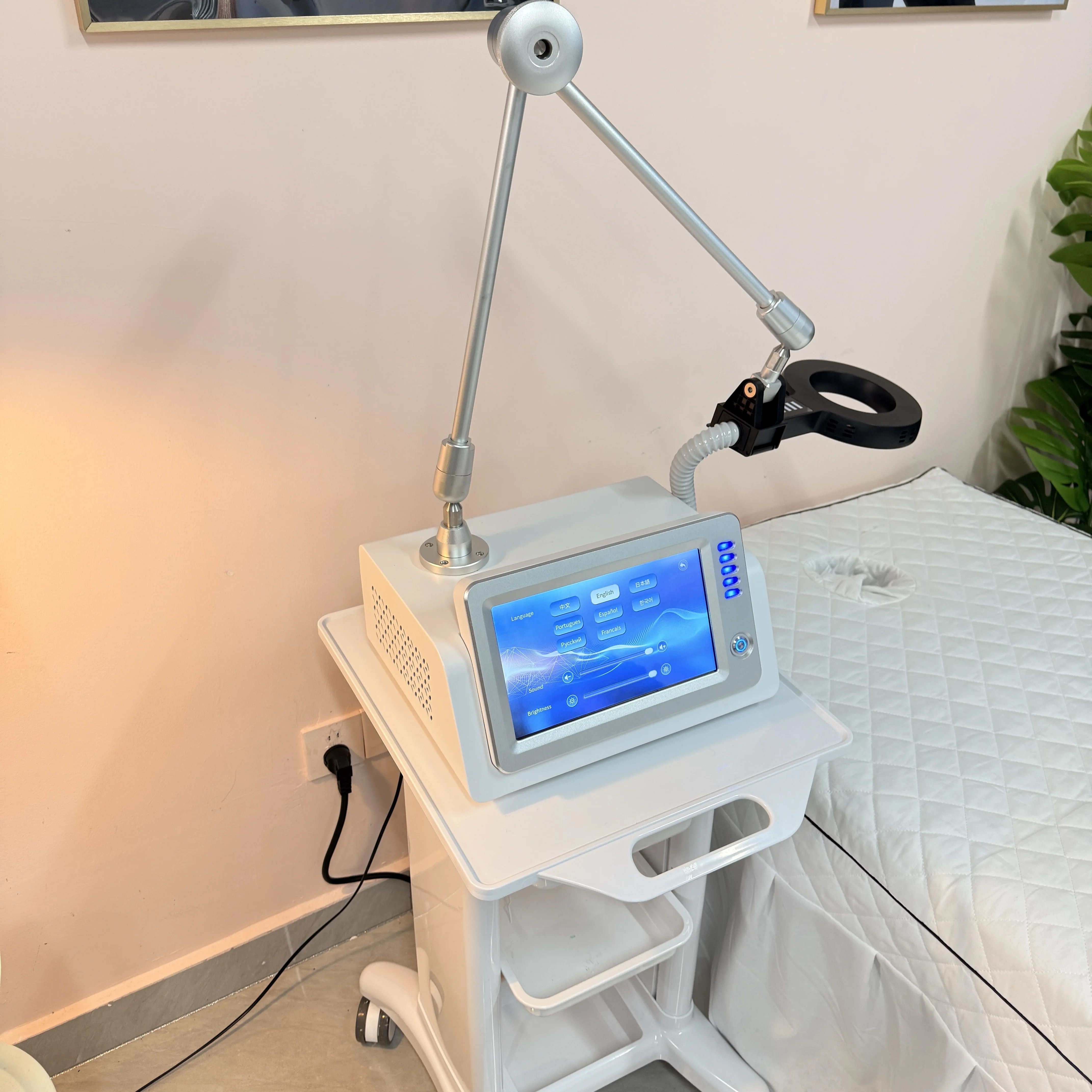 Pulse electromagnetic field therapy device EMTT magnetic therapy rehabilitation equipment relieves pain and improves circulation