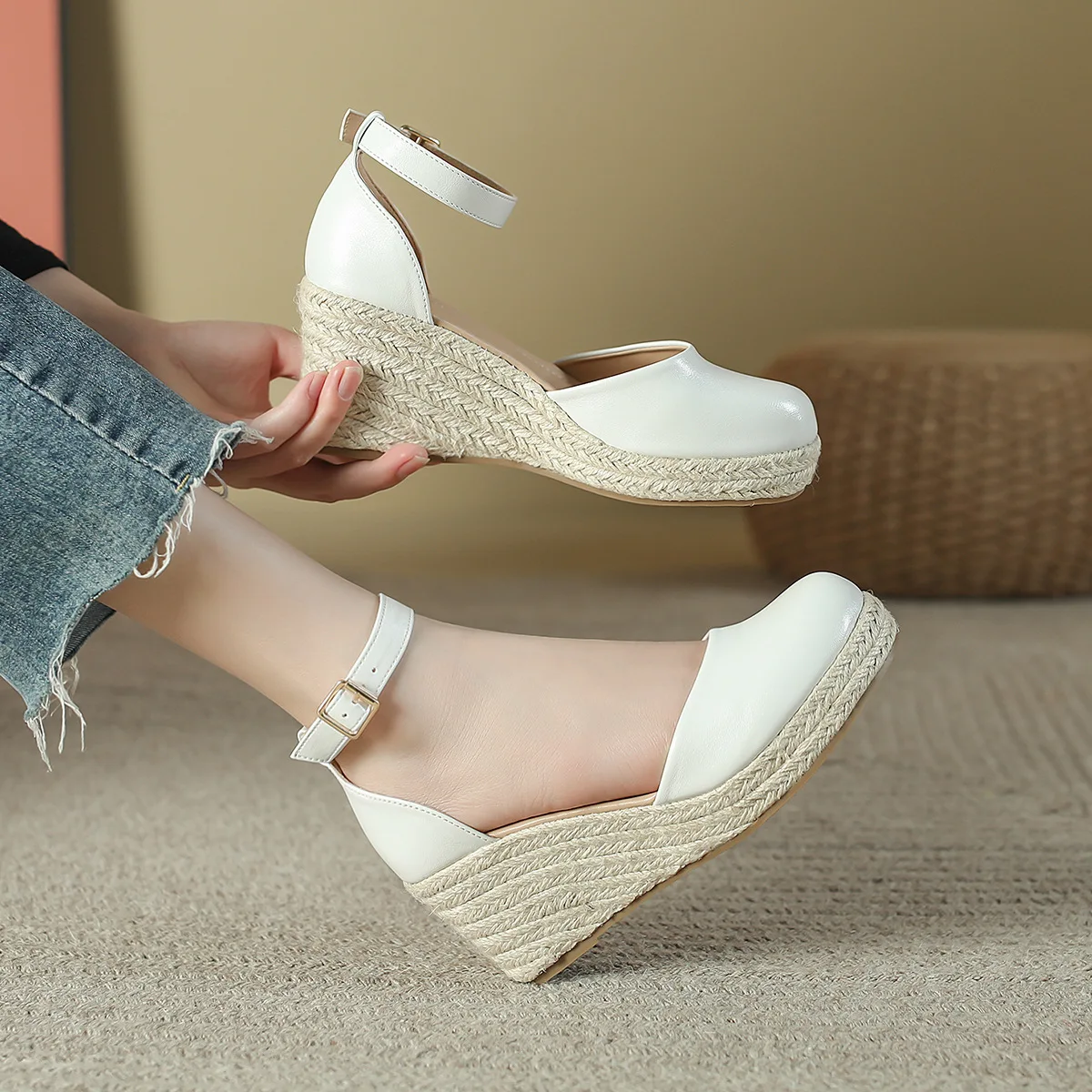 

Women's Espadrille Wedge Sandals Ankle Strap Platform Summer Shoes Casual White Open Toe Shoes for Women Beach Vacation Footwear