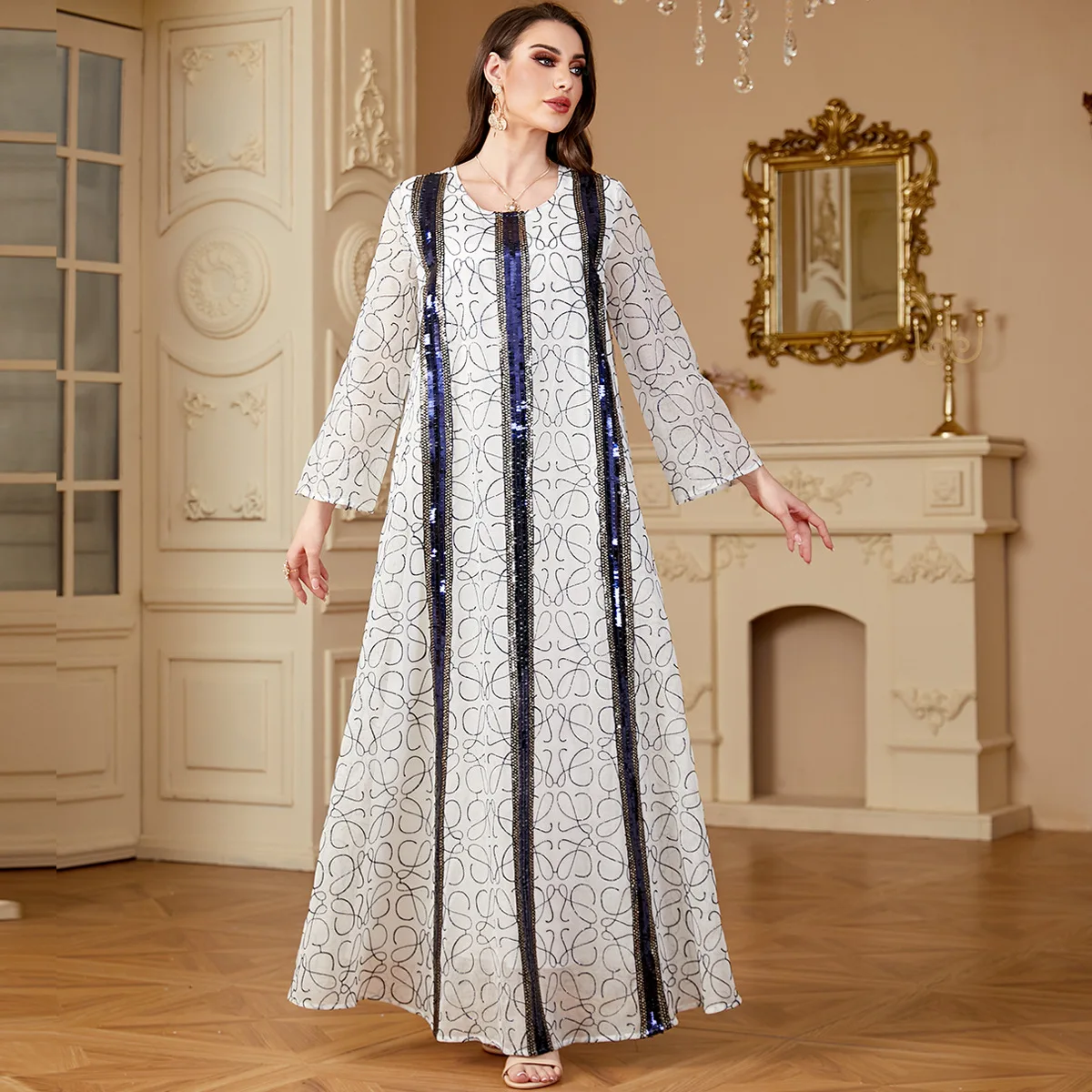 

Middle East Abaya, Women's Temperament Fashion Beaded Embroidery Long Dress Muslim Dubai Dress, Turkey's Loose Long-sleeve Robe