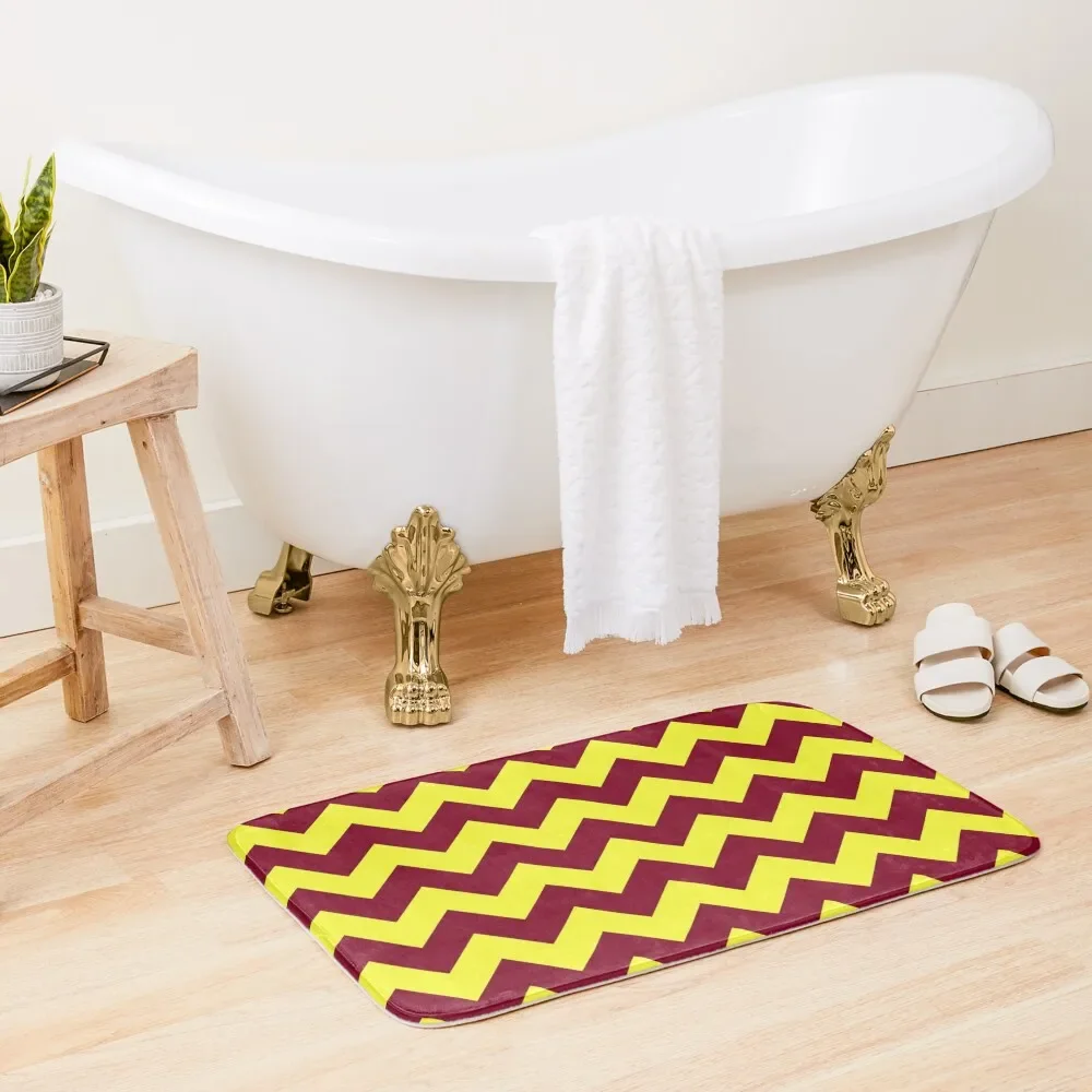 

Electric Yellow and Burgundy Red Horizontal Zigzags Bath Mat Bathroom Accessory Bathroom Utensils Set For Bathroom Mat