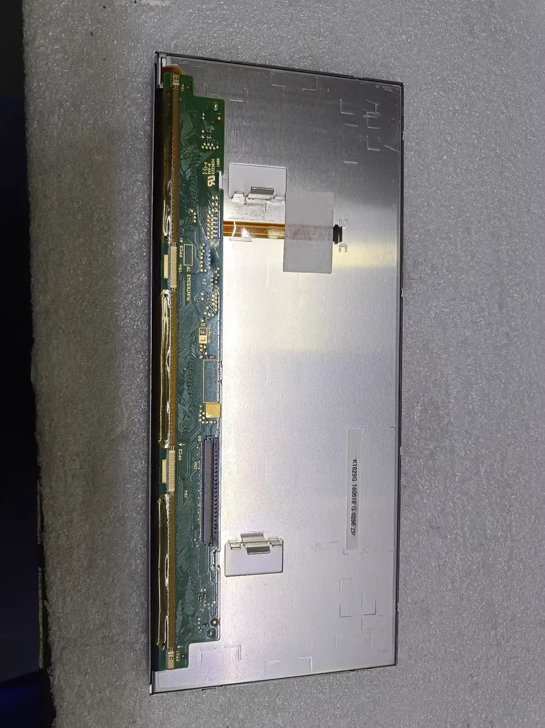 

8.8-inch LQ088K5RZ01 Lcd Screen Test normal before sending