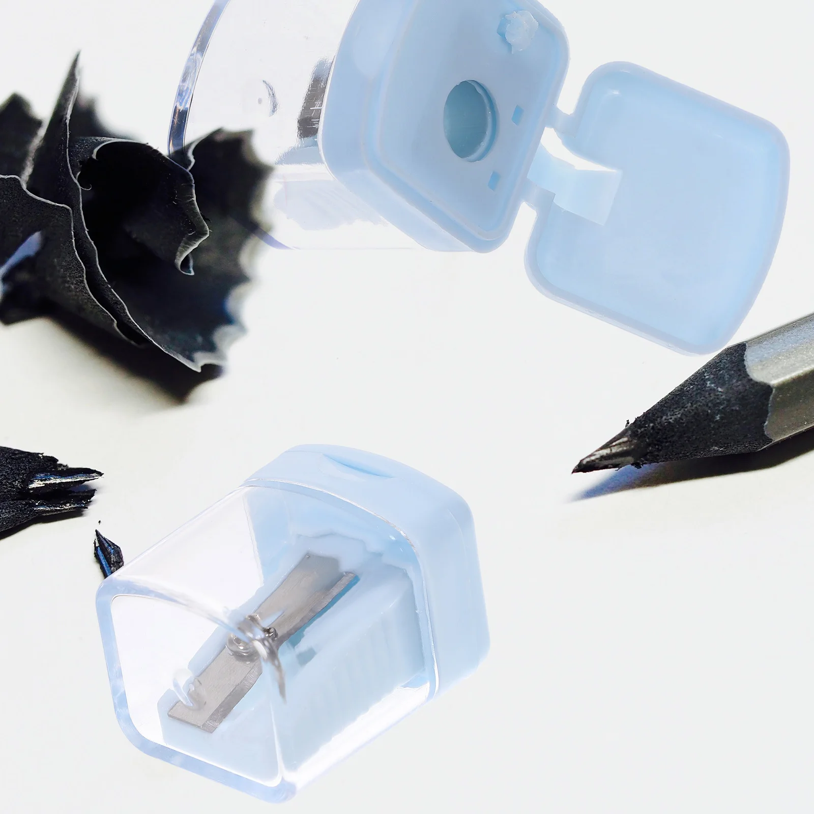 

4pcs Eyebrow Pencil Sharpener Single Hole For Lipstick Brow Liner Pencil Tool Makeup Accessories Travel Size