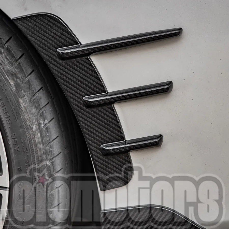 oiomotors SQ Style Dry Carbon Rear Side Wheel Arch Trim for BMW G22 G23 4series