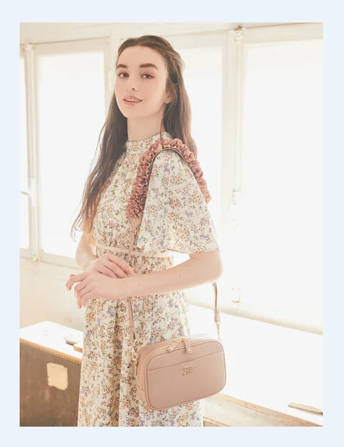 Japanese Style New Letter F Cute Satin Lace Shoulder Strap Crossbody Bag Ladies Small Square Bag Women's Leather Shoulder Bag