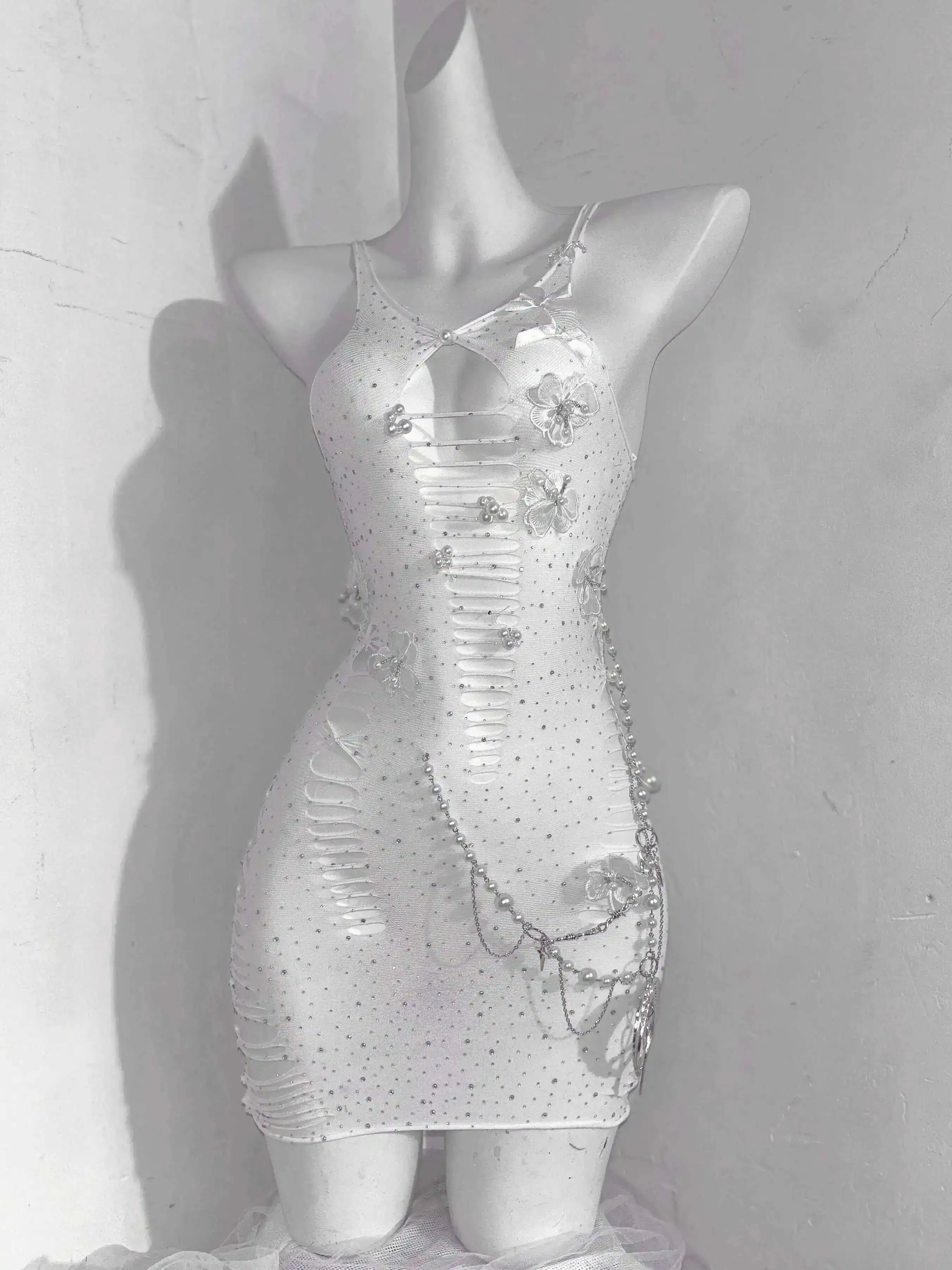 

Subcultural Pure White Goth Tied With Full Diamond Straps, Suspender Dress, Spicy Girl, Tight Fitting, Ultra Short See Through