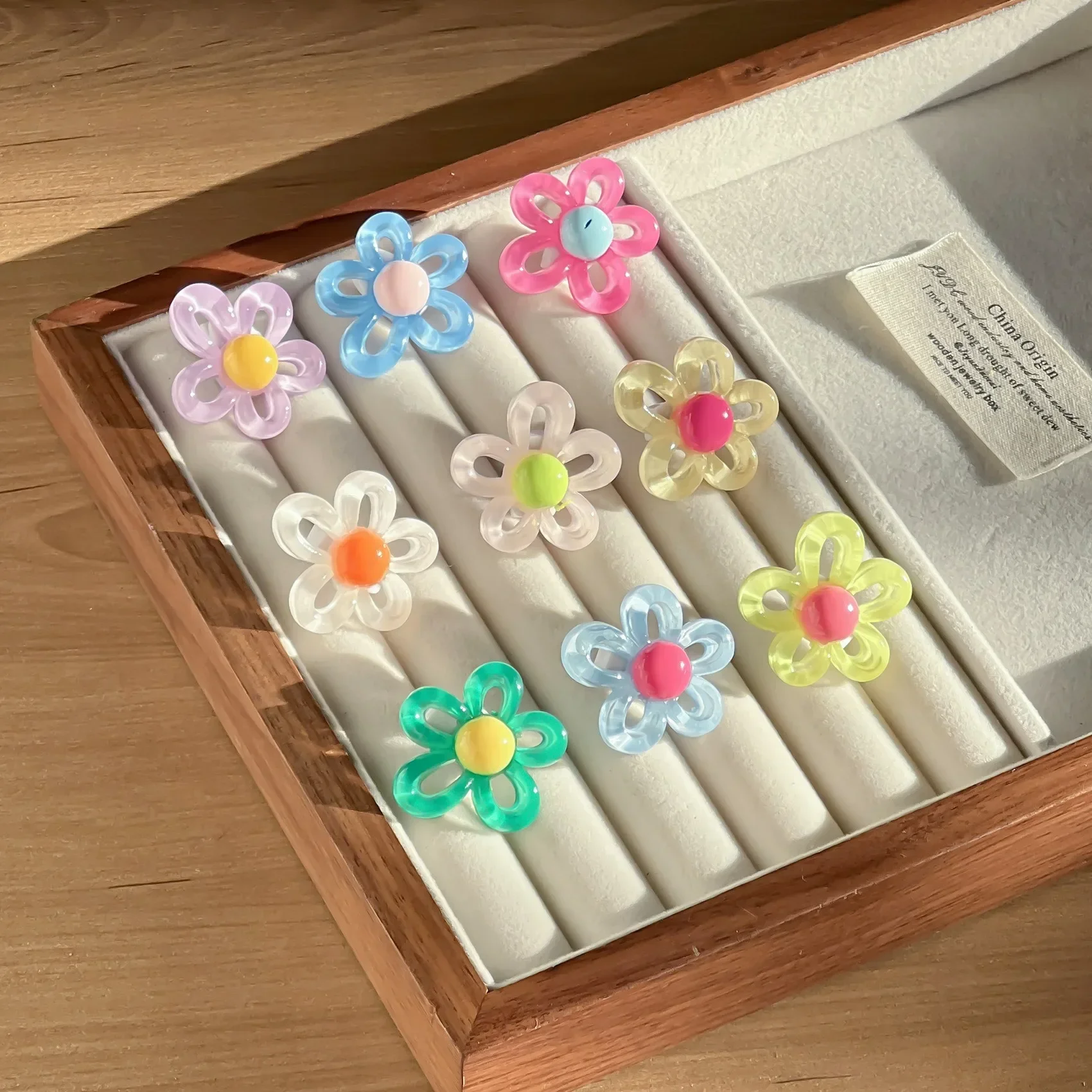 Colorful Hollow Flower Shoelace Charms, Transparent Floral Shoe Ornaments Detachable Cute Shoe Lace Clips Sweet DIY Decorations