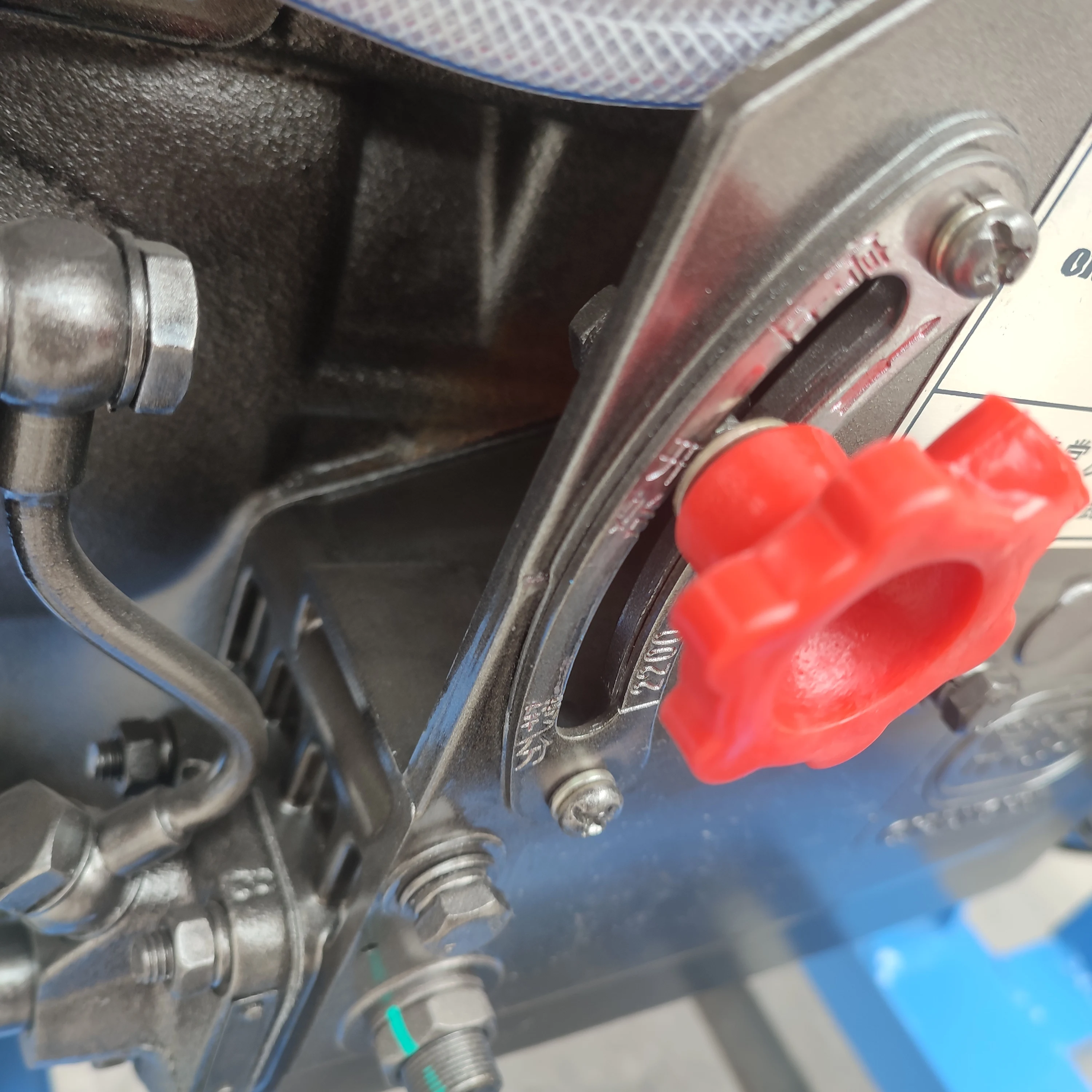 

Индивидуальные буровые установки для водяных скважин макс.180 м, дизельные буровые установки для скважин, буровые установки для водяных скважин, машины для буровых скважин для шахтных глубоких скважин