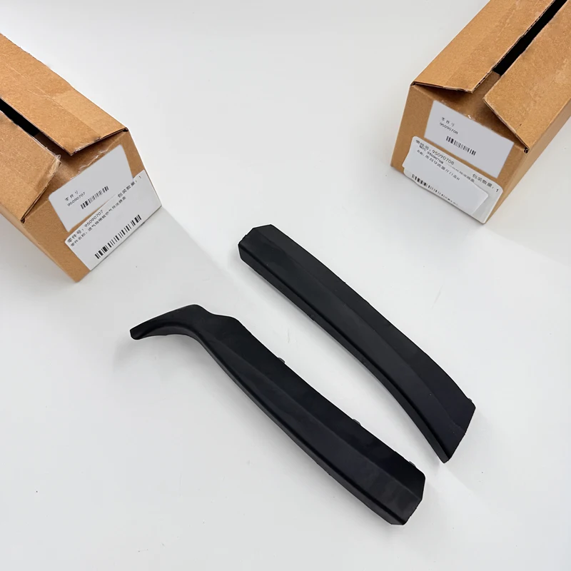 Windshield Wiper Deflector Covers For Buick Encore 2013-2019 Chevrolet Trax 2013-2019 95166535 95166536 view 6