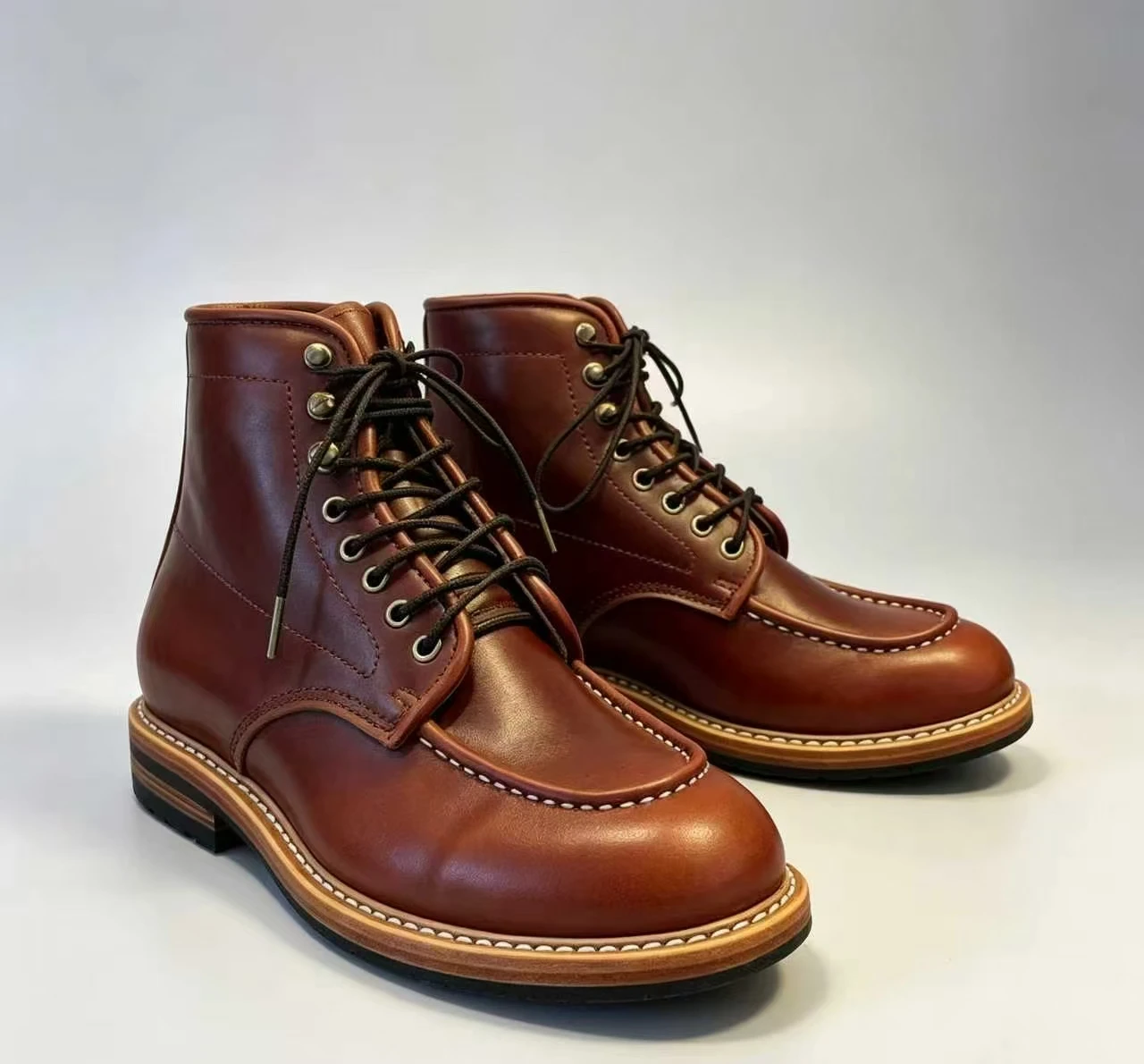 C62 Retro Suede Leather Men Work Boots Brown High Top Lace Up Hand Stitched Thick Sole Biker Ankle Shoes Outdoor Casual Footwear