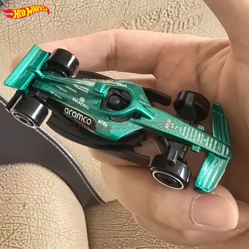 nouvelle-voiture-jouet-hot-wheels-aston-martin-aramco-formule-1-1-64-modele-de-vehicule-miniature-collection-de-voitures-jouets-modele-cool-cadeaux-d'anniversaire