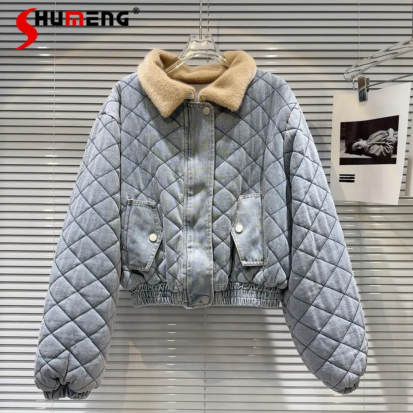 Women's 2024 Winter New Sexy Girl Denim Coats Feminine Lapel Rhombus Embroidered Thread Women's Velvet Denim Jacket Short Coats