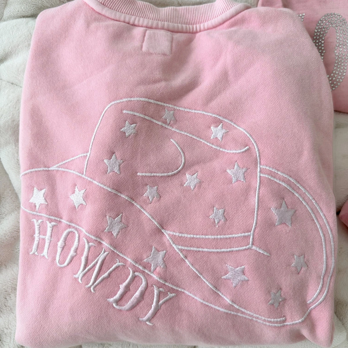 2025 Basic Collection Women's Embroidered Pink Sweatshirt Loose Soild Color Premium Hoodies Alternative Clothes