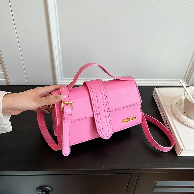 

Fashionable Leather Shopper Tote Bag for Women with Trendy Design Letter Logo and Large Capacity