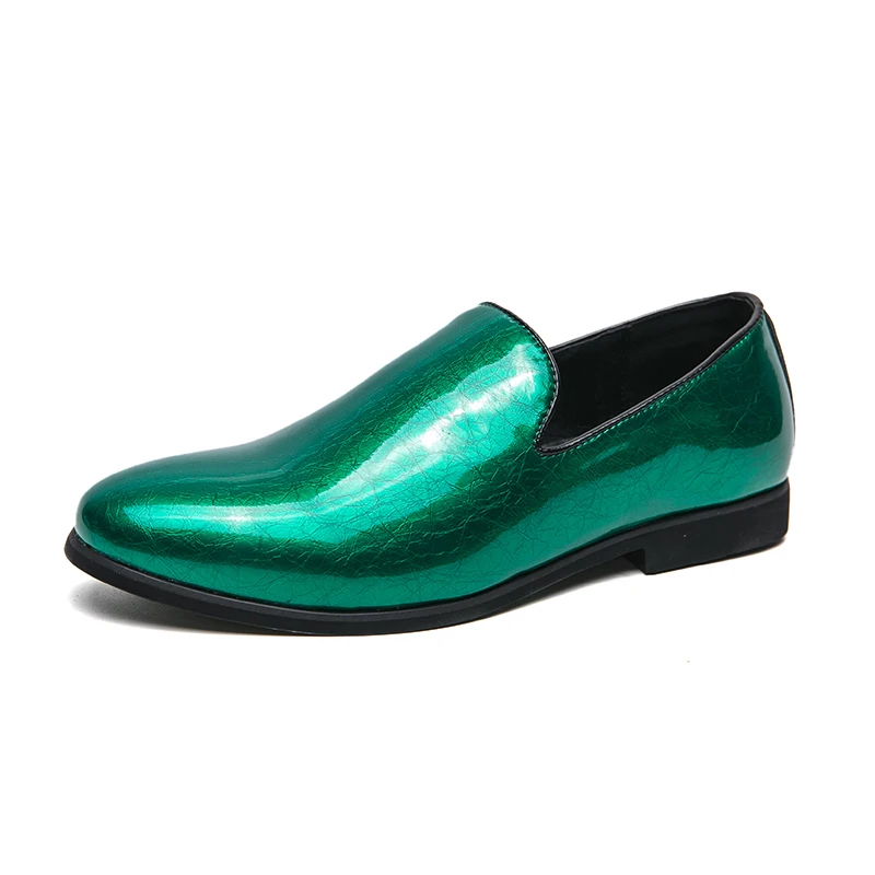 New Mens Patent Leather Shoes Fashion Glitter Green Loafers Shoes Men Casual Moccasin Shoes Man Slip On Flats mocasines hombre