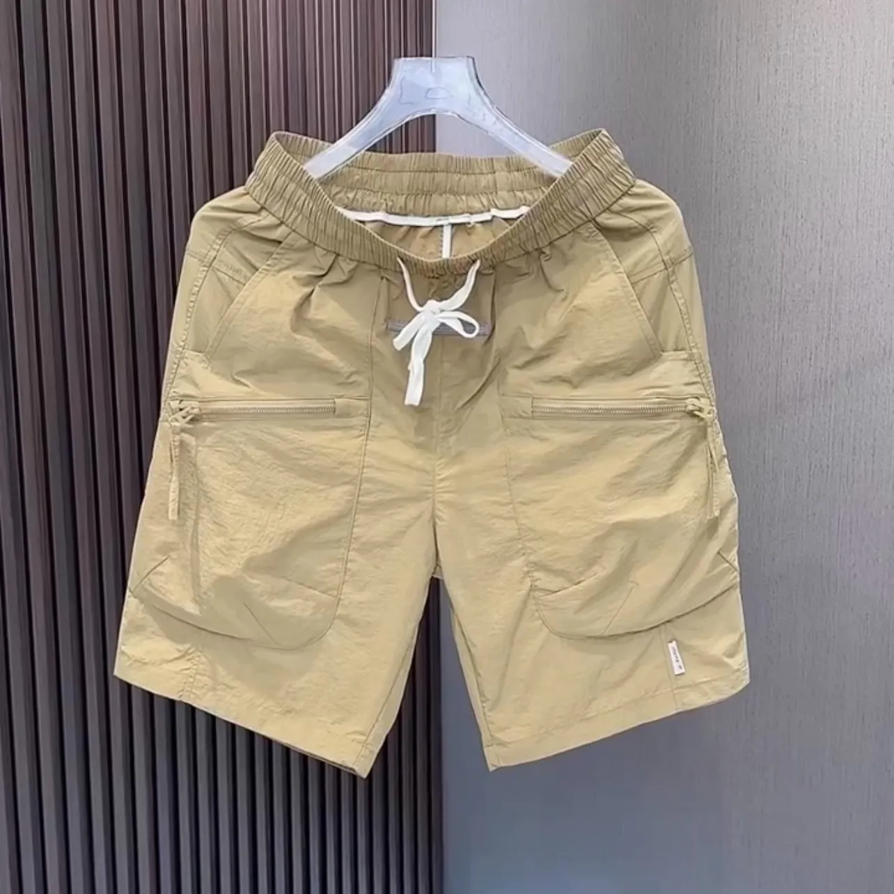 Variant: Khaki