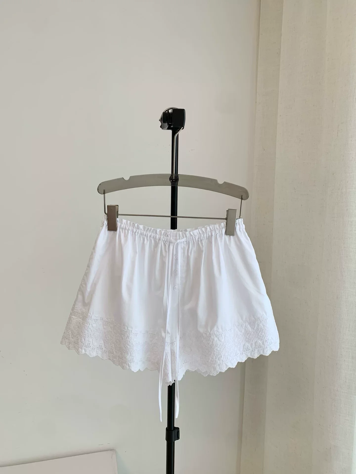 Embroidery Hollow Out Women's Short Pants 2026 New 100% Cotton Elastic Waist Solid Color Casual Loose Shorts