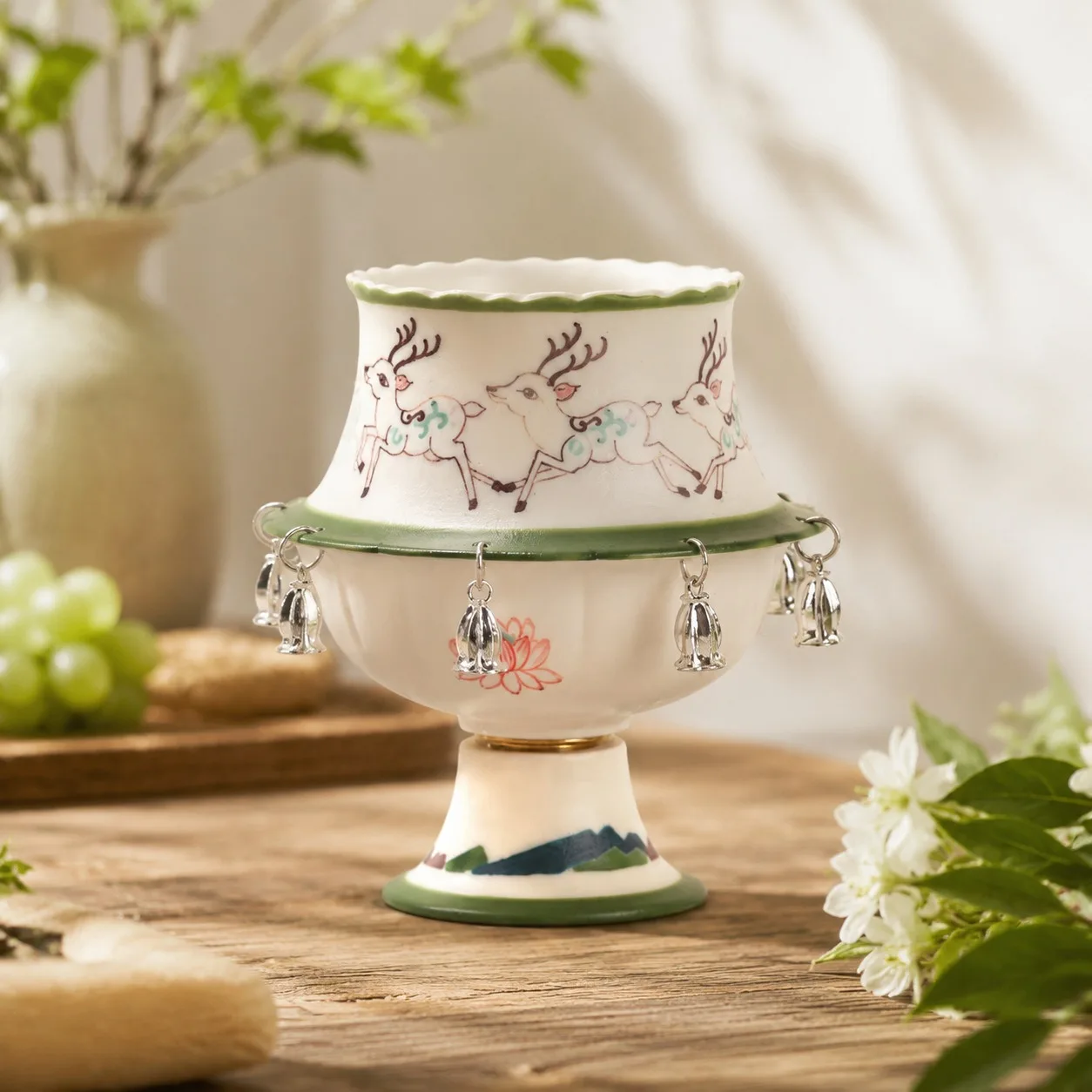 Hand Painted Ceramic Rotating Cup Chinese Style Spinning Tea Cup with Bells Desk Ornament Gift