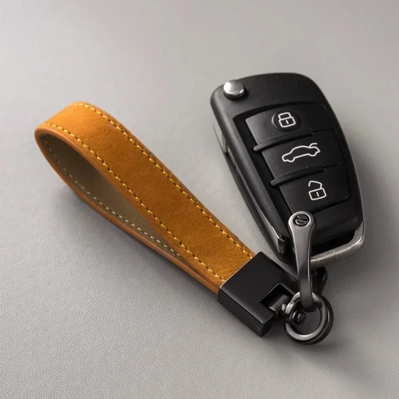 Car Key Chain Luxury Genuine Leather Keychain Pure Color Buckle Car Key Ring Car Accessories Gift Car Keychain Car Keychain