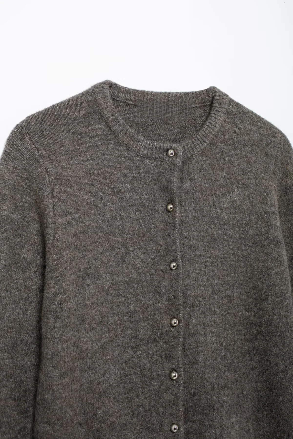 2025年冬新作 レディース カジュアルファッション 通勤 多用途 ラウンドネック ニットセーター メタルボタン装飾付き