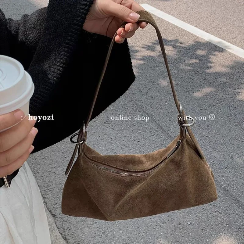 

Сумки через плечо для женщин Сумка на плечо Бархатная ретро Мягкая кожа Матовая сумка подмышками Кошелек и сумки Дизайнерские сумки Сумка Женноча