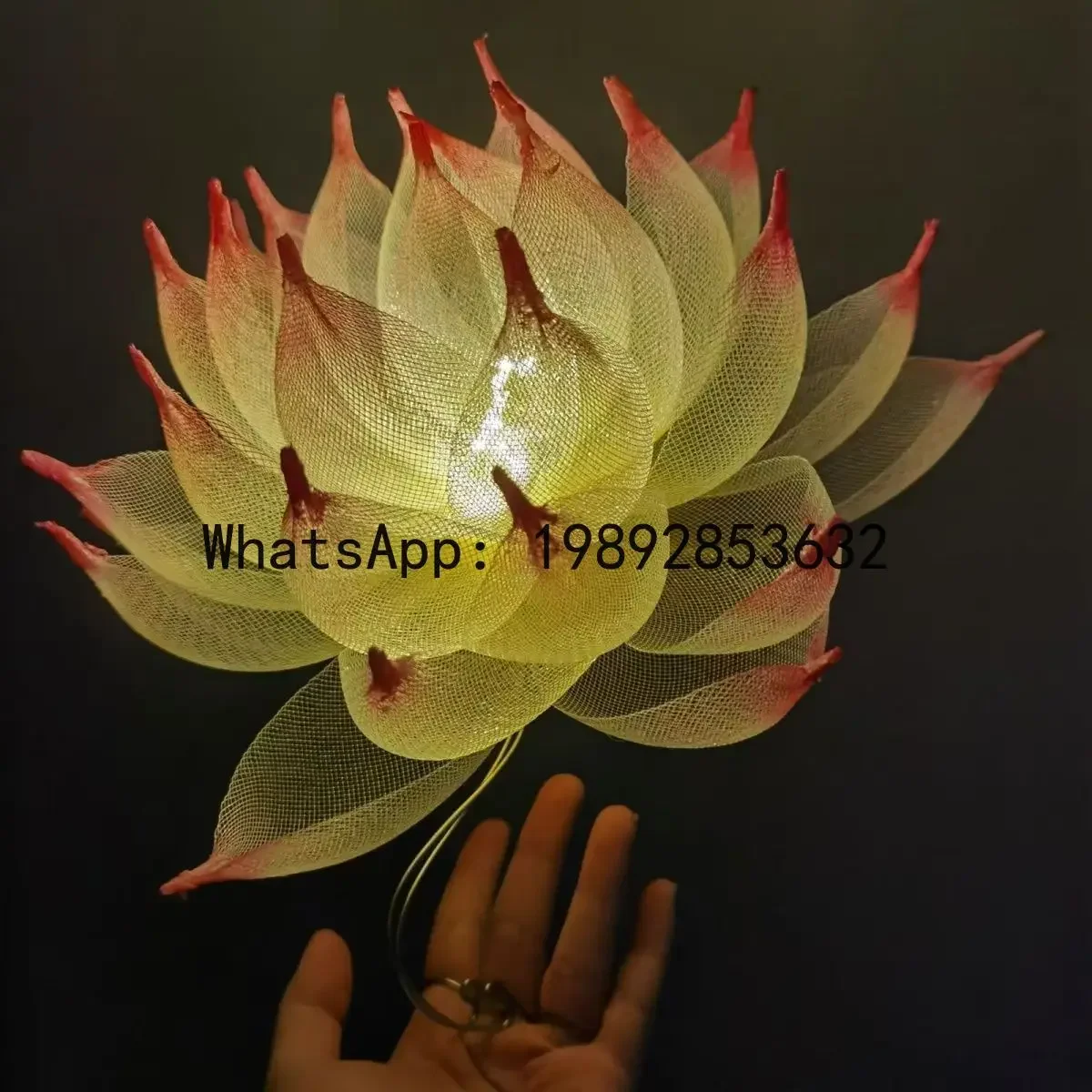 

Mid-Autumn Festival Lanterns, Ancient Style Photography Props, Handheld DIY Handmade Hanfu Lotus Lanterns