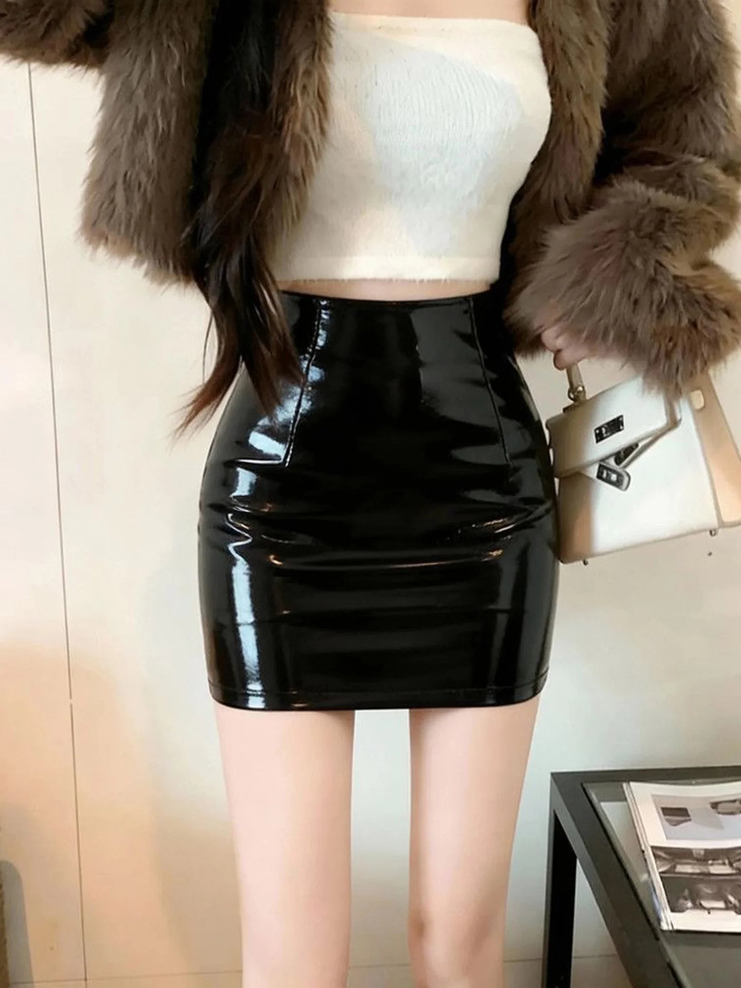 Shiny Leather High Waist Bodycon  Skirt Women's Fashion Slimming Versatile Trendy Half-length Short Skirt for Autumn