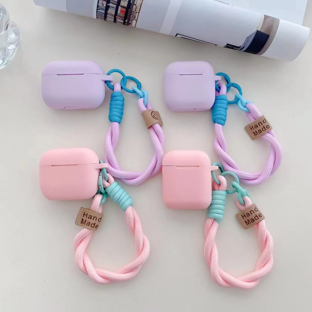 حافظة بسيطة من السيليكون باللون الأسود والأبيض لأجهزة Airpods Pro3 سماعة لاسلكية تعمل بالبلوتوث حافظة واقية لسماعات Airpods Pr3 2 Pro2 غطاء ناعم